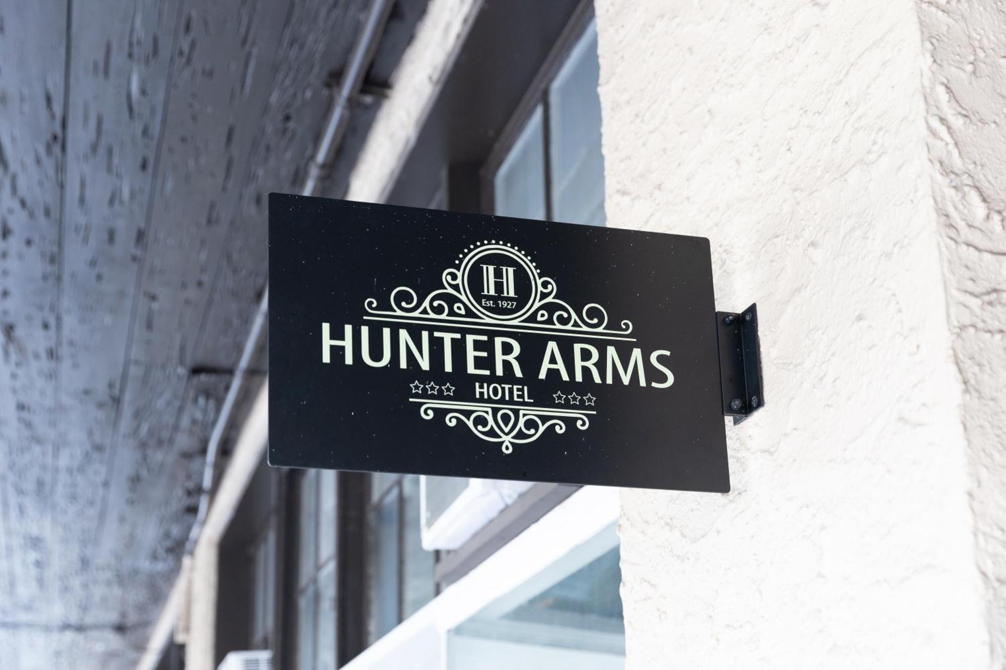 Hunter Arms Hotel Сент-Клауд Екстер'єр фото